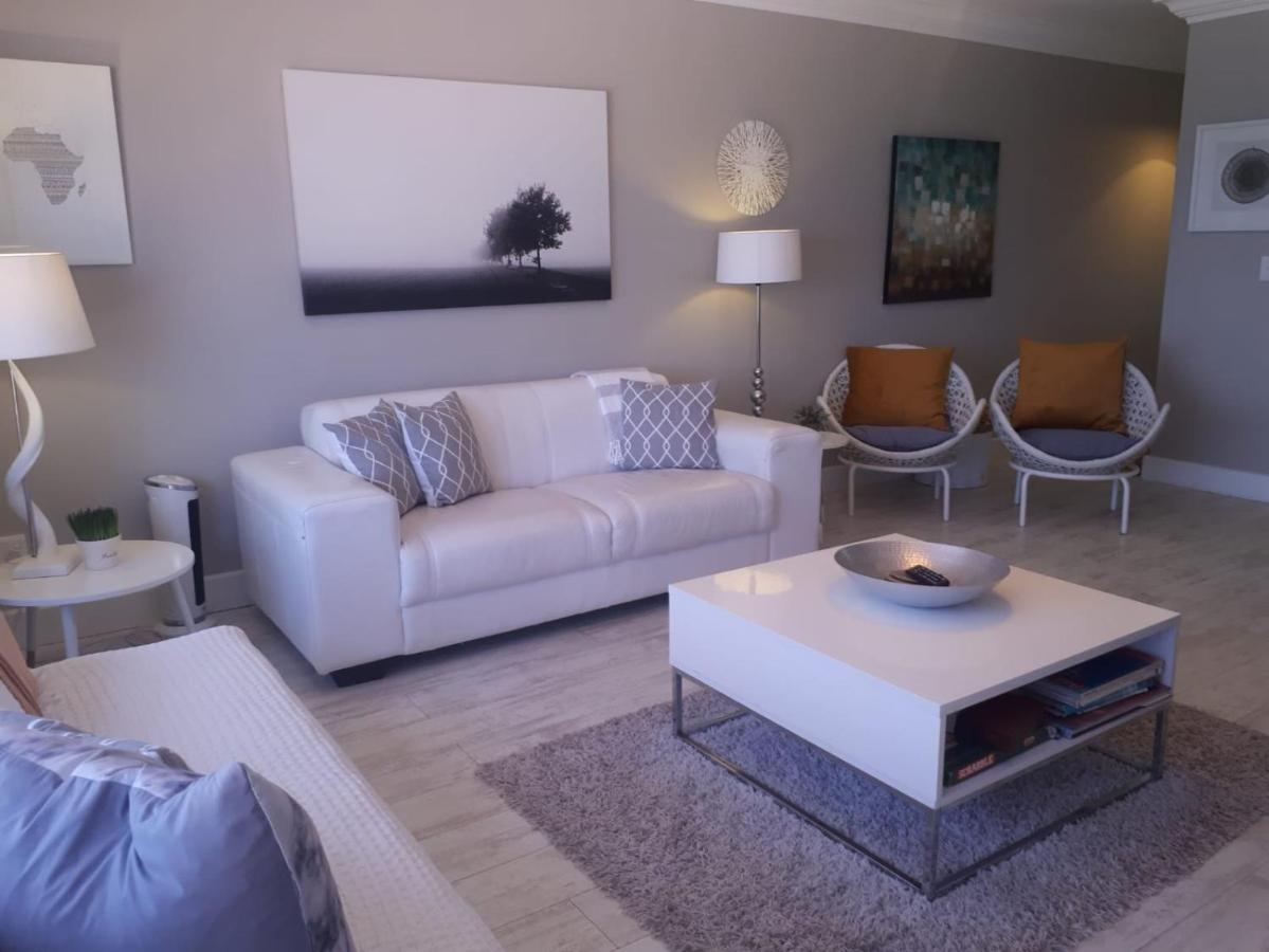Blouberg Beachfront Apartment Bloubergstrand Eksteriør bilde