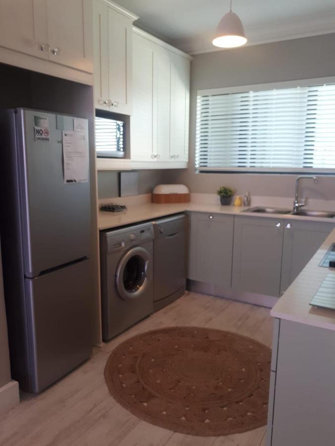 Blouberg Beachfront Apartment Bloubergstrand Eksteriør bilde
